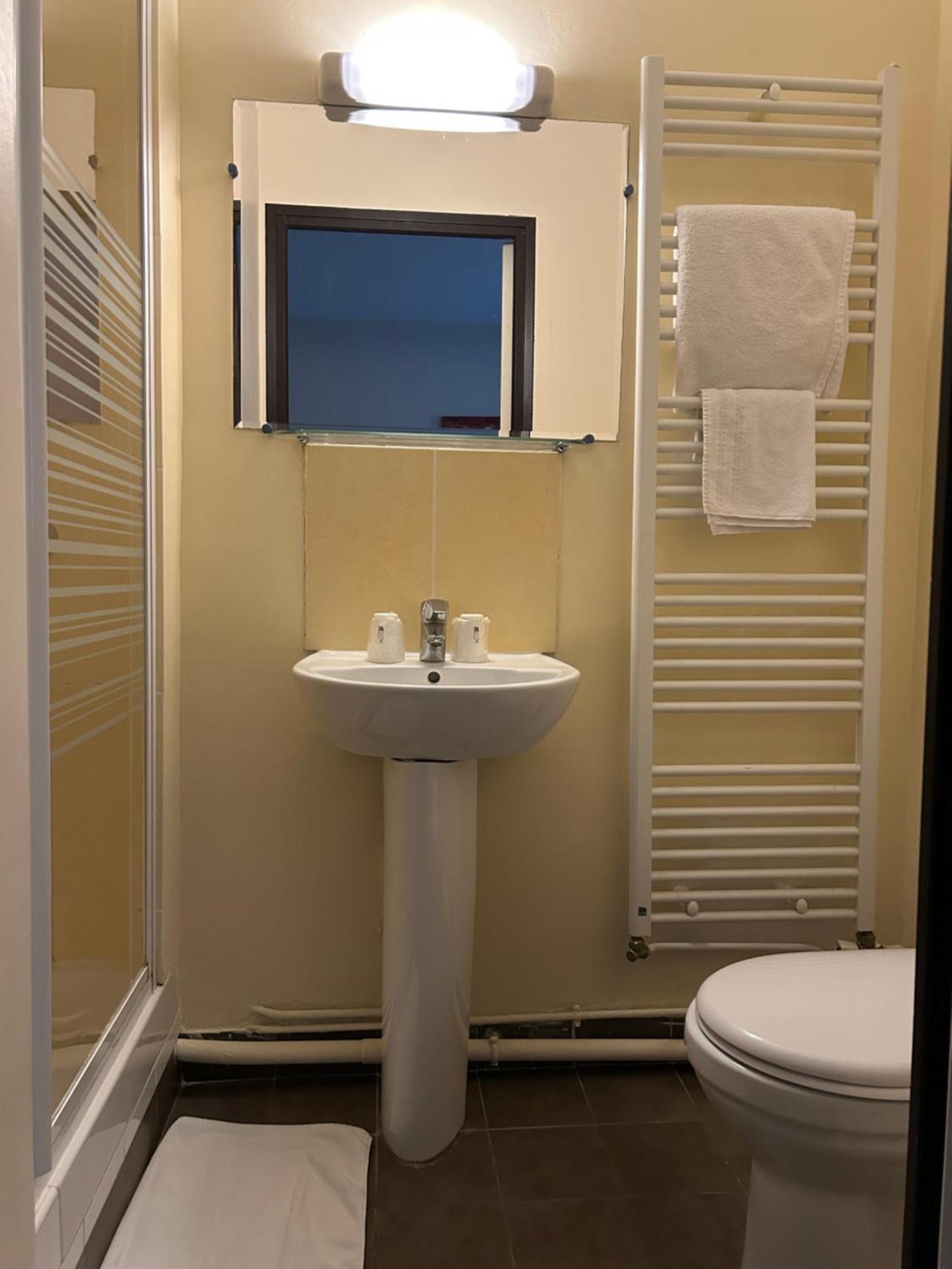 Hotel Des Bains A 10 Min De Paris Maisons-Alfort Eksteriør bilde